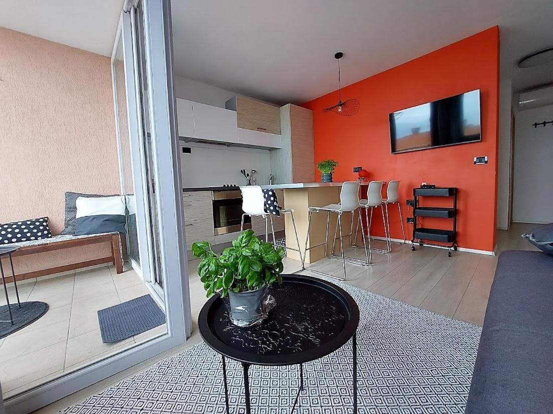 Urban Nest, Sunny Apartment 4 Stars Риека Экстерьер фото